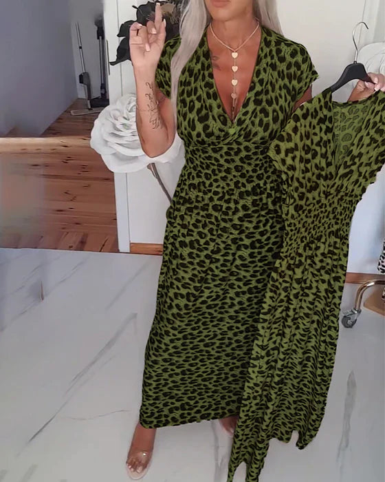 Leopar Desenli V Yakalı Şık Elbise