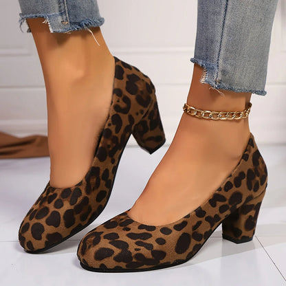 Laure™ – Geniş Burunlu ve Dengeli Topuklu, Ağrısız Konfor Sunan Stiletto Ayakkabı