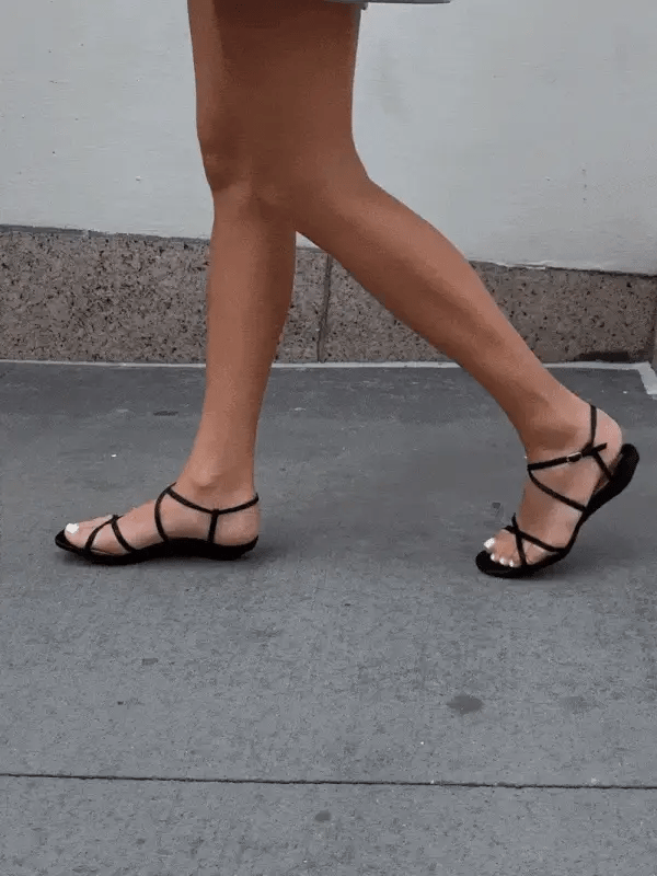 Lalila Moda - Kayışlı Stilettolar